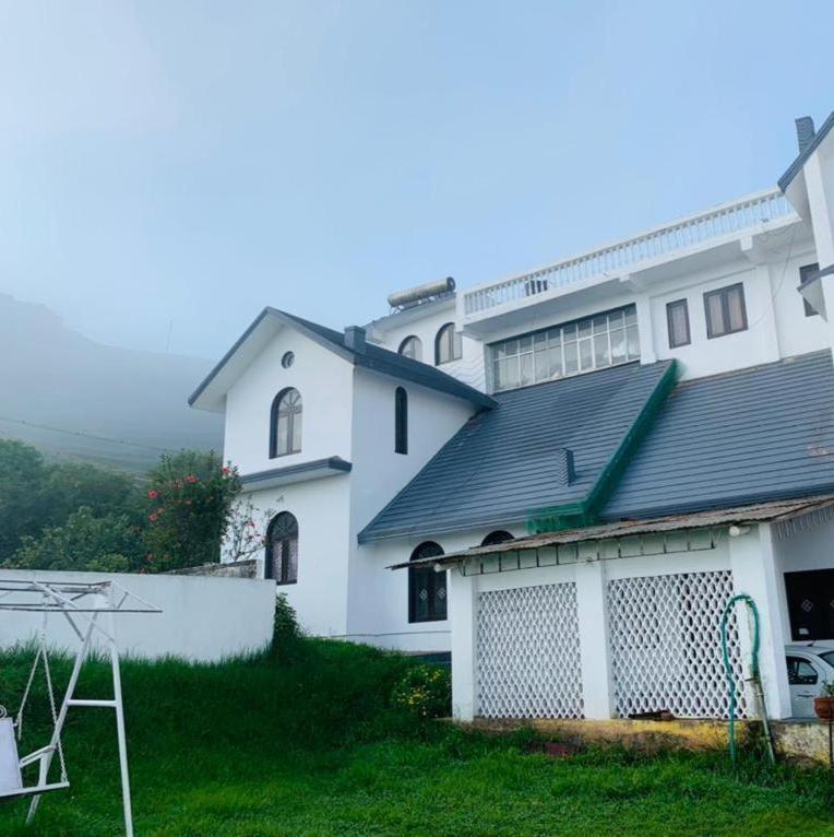 우티 Bob Leisure'S B&B 외부 사진